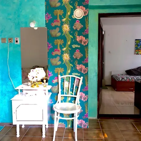 Apartment Emerald Gardens - Second Floor *