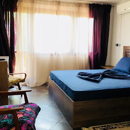 Appartamento Emerald Gardens - Second Floor Varna